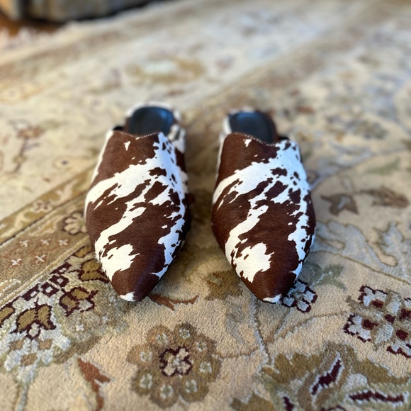 Enzo Angiolini Women’s Raysell Mule Flats Brown/Off White Cow Print Size 9.5 - Picture 7 of 13